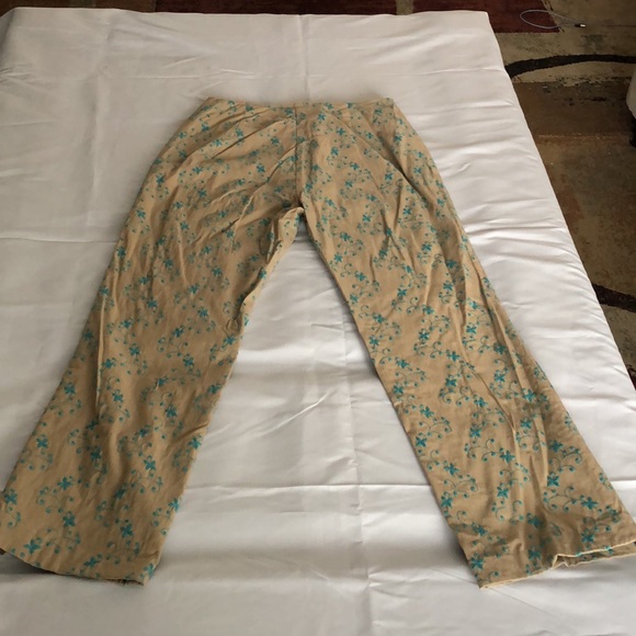 Women’s Karen Kane instyle size 8 capris - Picture 9 of 10